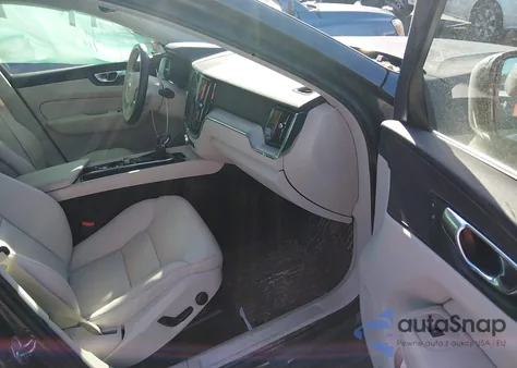 2020 Volvo Xc60 T6 Momentum from USA, damaged, VIN YV4A22RK8L1548550